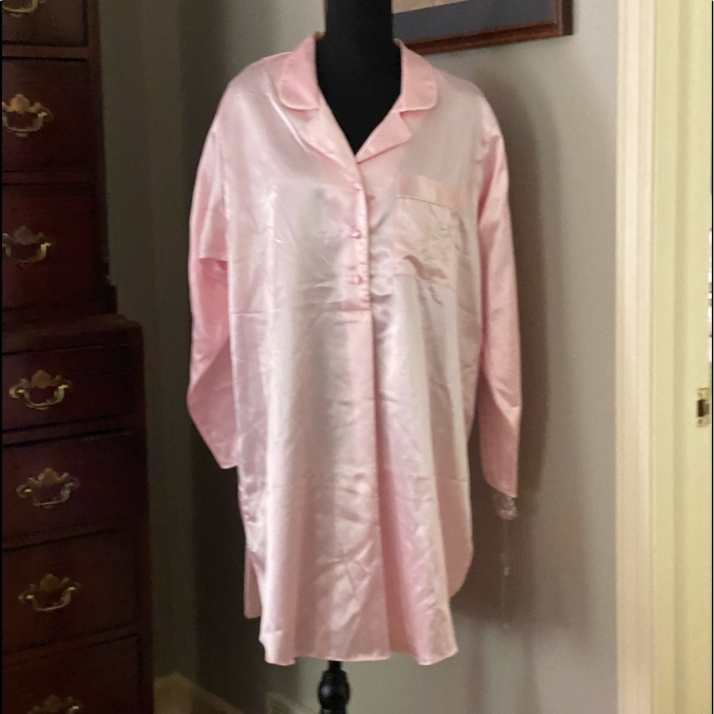 Etienne vintage night shirt NWT Size M